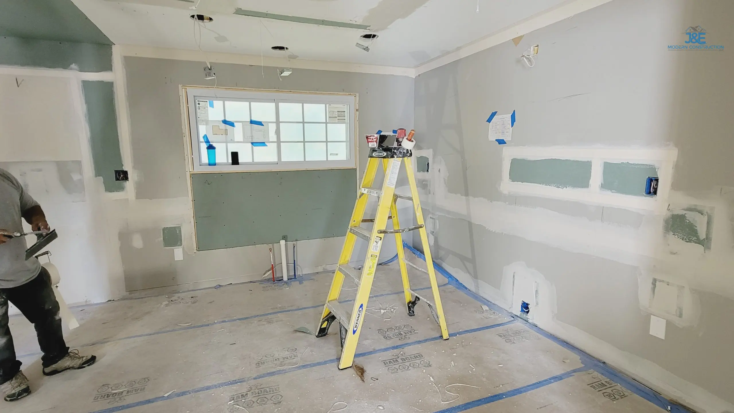 Construction-kitchen-2-scaled-1