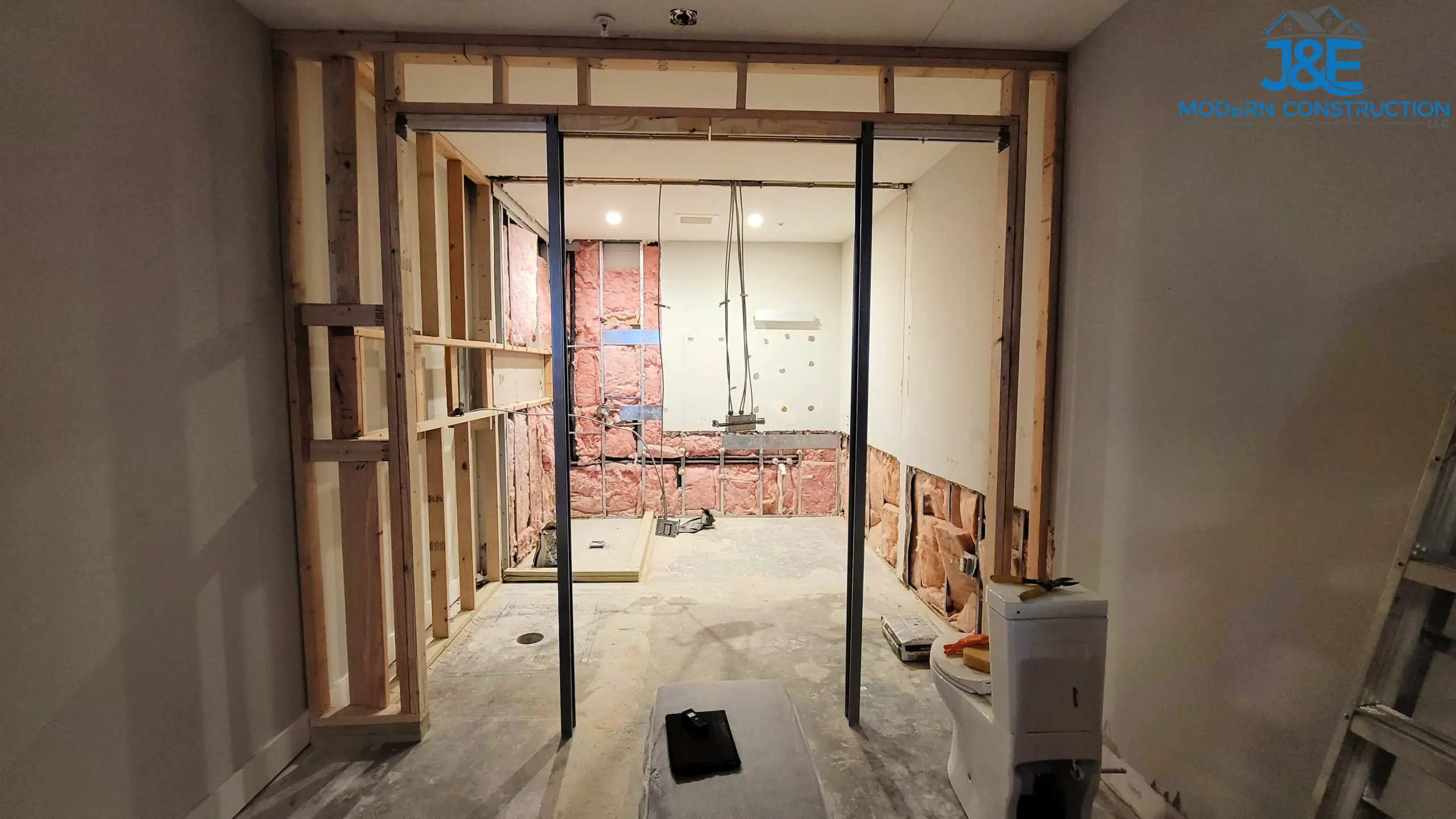 Construction-wall-scaled-3